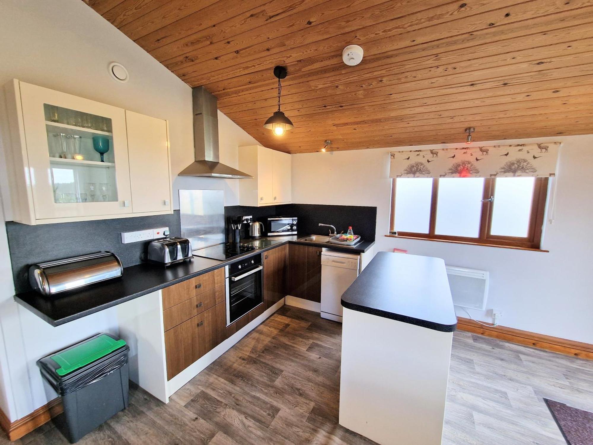 Ochil 8 With Private Hot Tub - Fife - Loch Leven - Lomond Hills Villa Kelty Exteriör bild