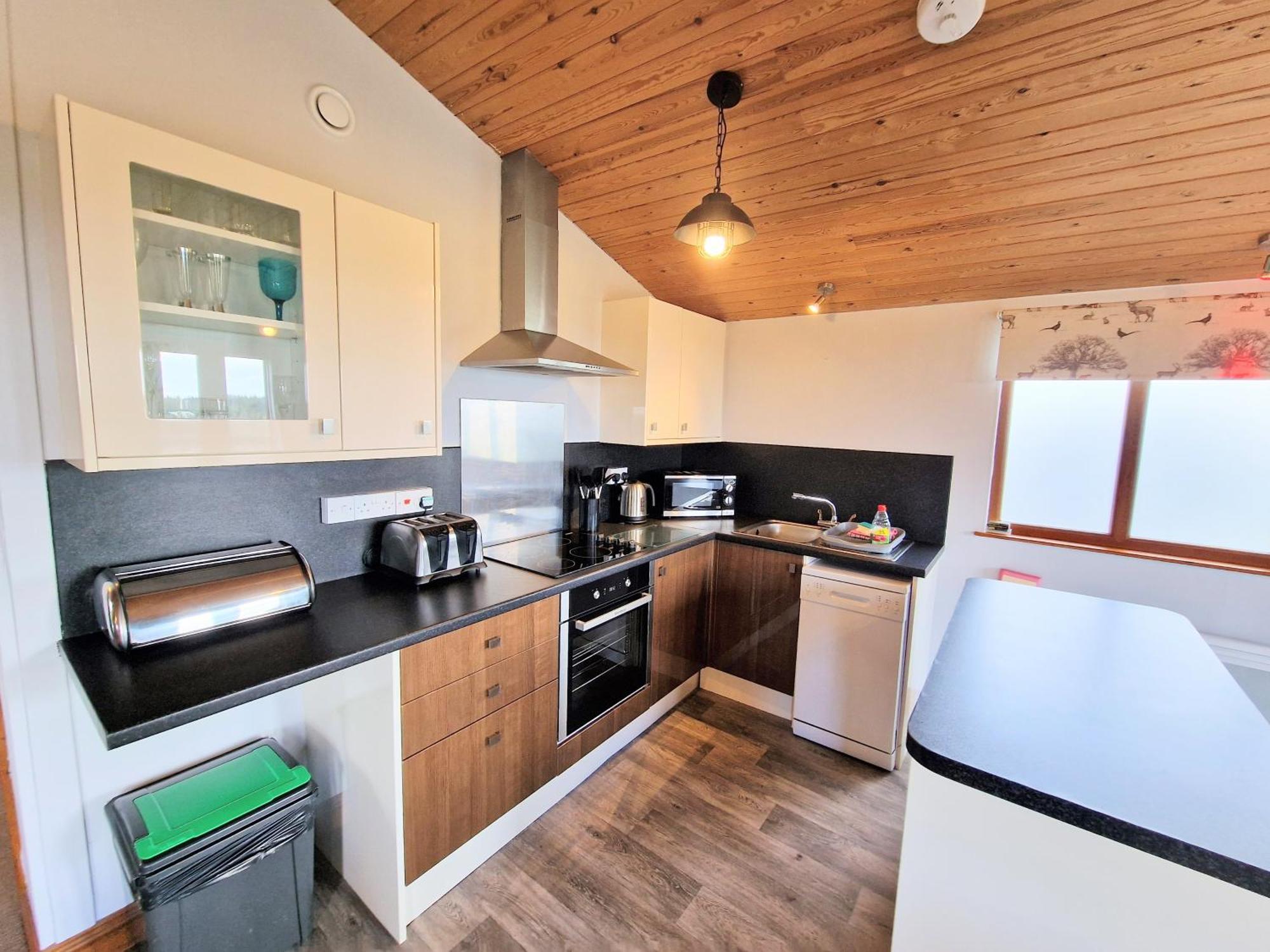 Ochil 8 With Private Hot Tub - Fife - Loch Leven - Lomond Hills Villa Kelty Exteriör bild