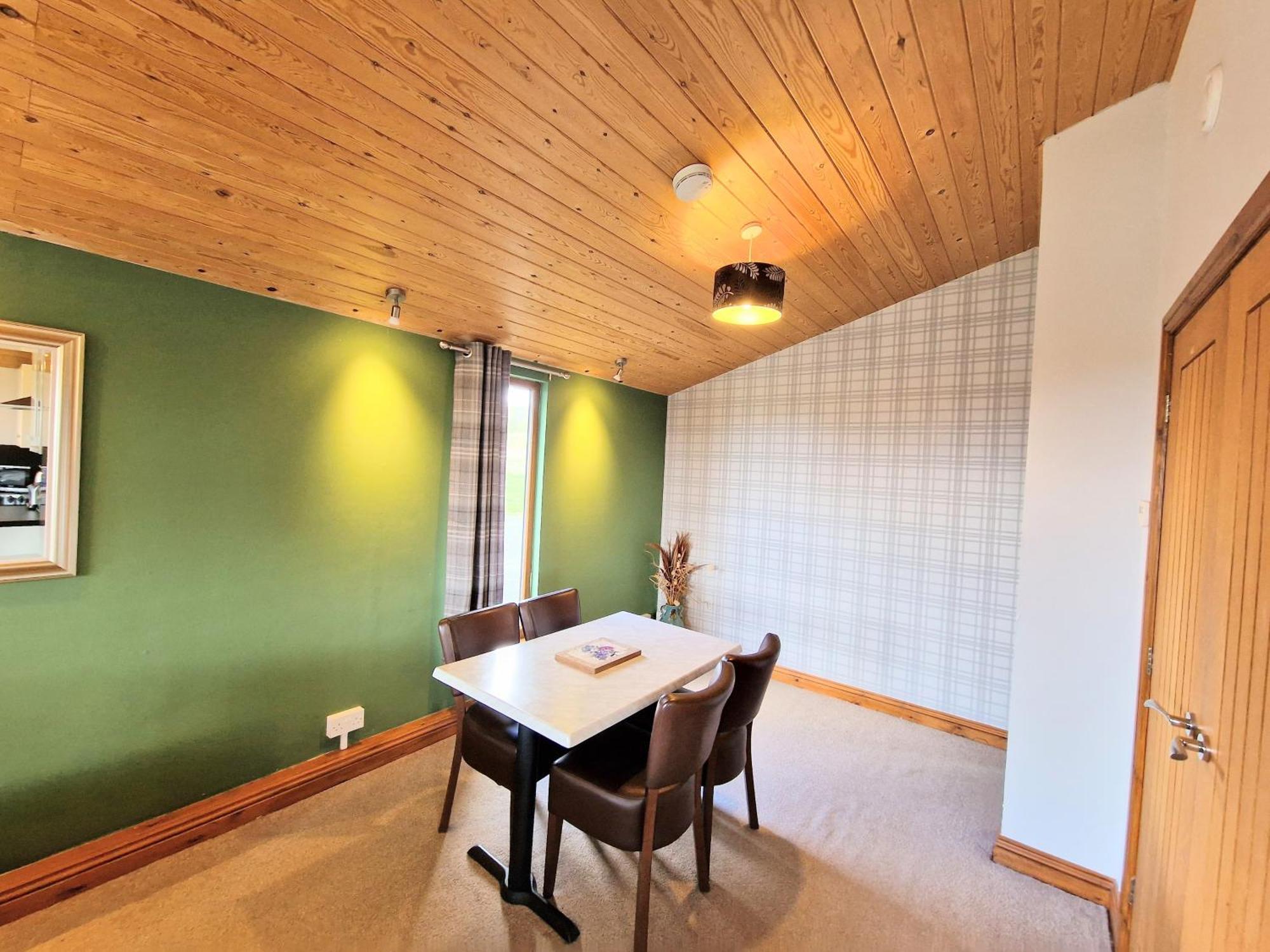 Ochil 8 With Private Hot Tub - Fife - Loch Leven - Lomond Hills Villa Kelty Exteriör bild