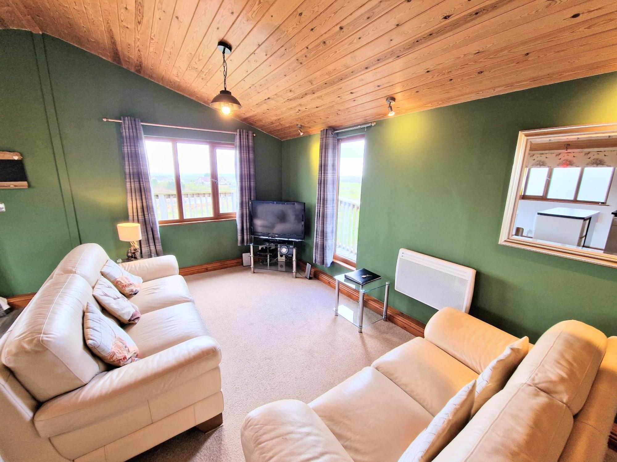 Ochil 8 With Private Hot Tub - Fife - Loch Leven - Lomond Hills Villa Kelty Exteriör bild