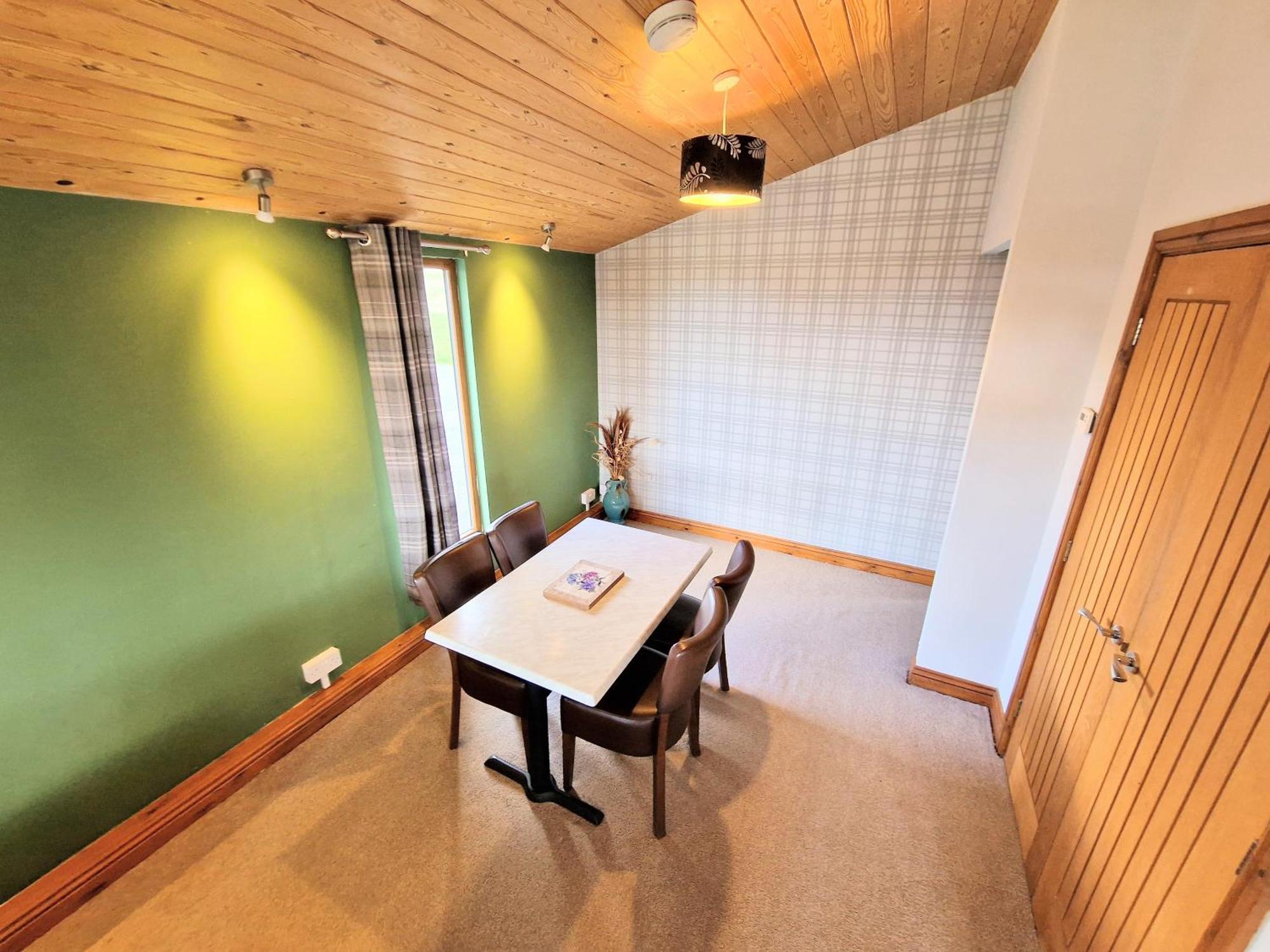 Ochil 8 With Private Hot Tub - Fife - Loch Leven - Lomond Hills Villa Kelty Exteriör bild